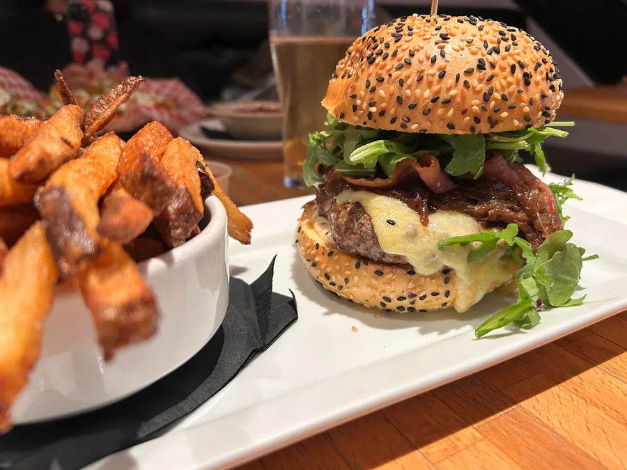 Burger Bar Crescent: Capturing hearts in Montreal